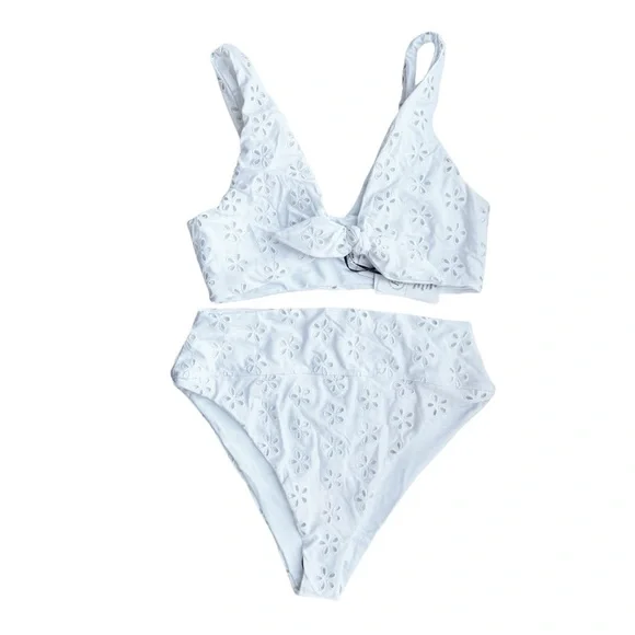 Beach Riot Dallas Top Hazel Bottoms in Magnolia White EyeletLARGE NWT